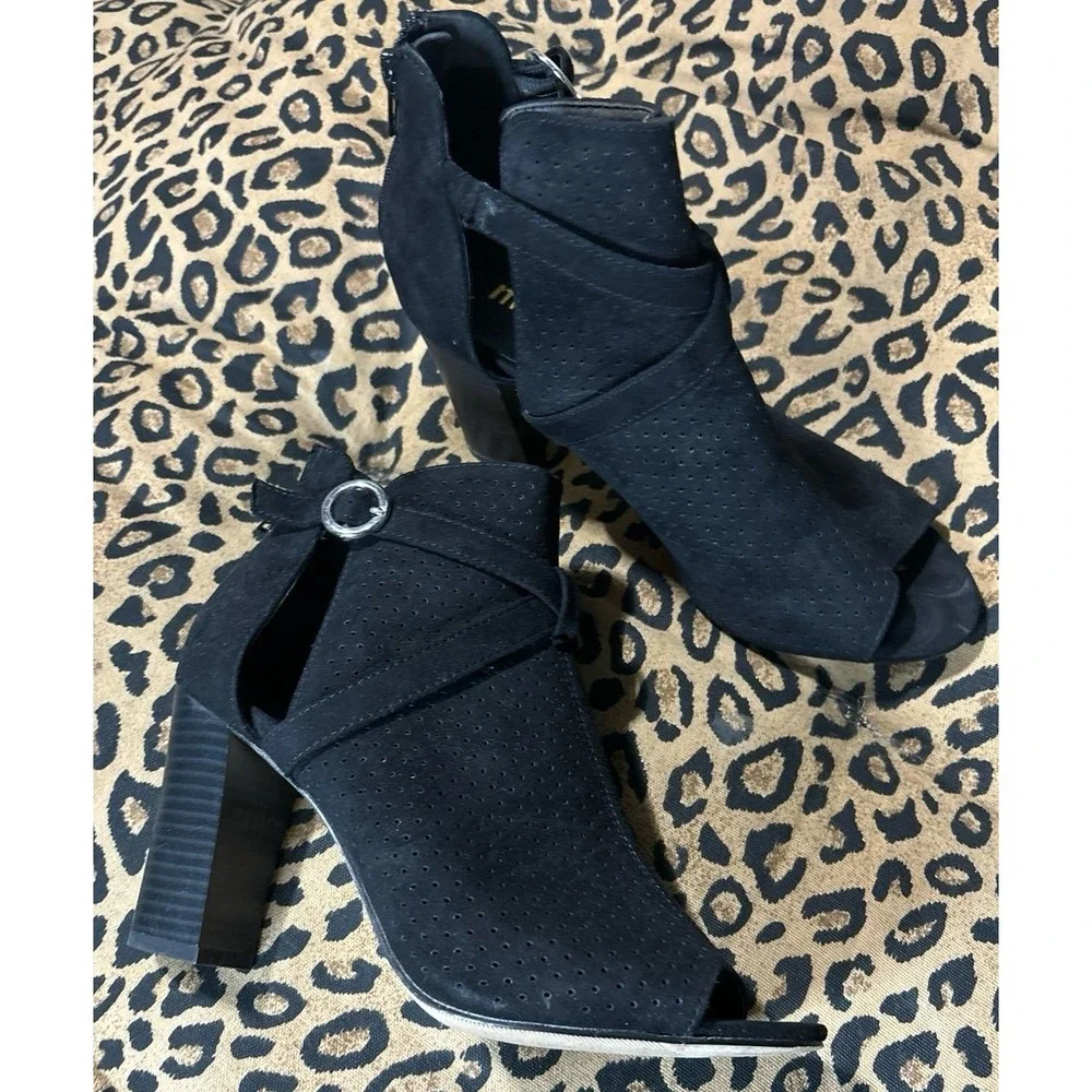 Madden Girl Black Bryin Faux Suede Chunk Heel Open Toe Ankle Booties, Size 7.5